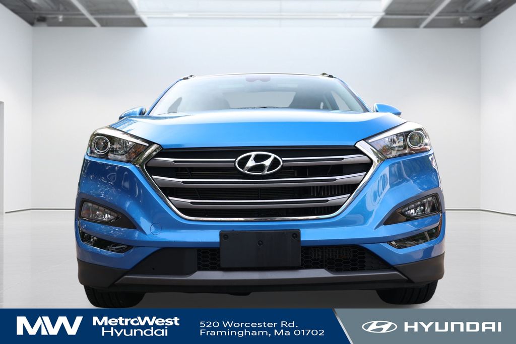 2016 Hyundai Tucson Limited photo 2