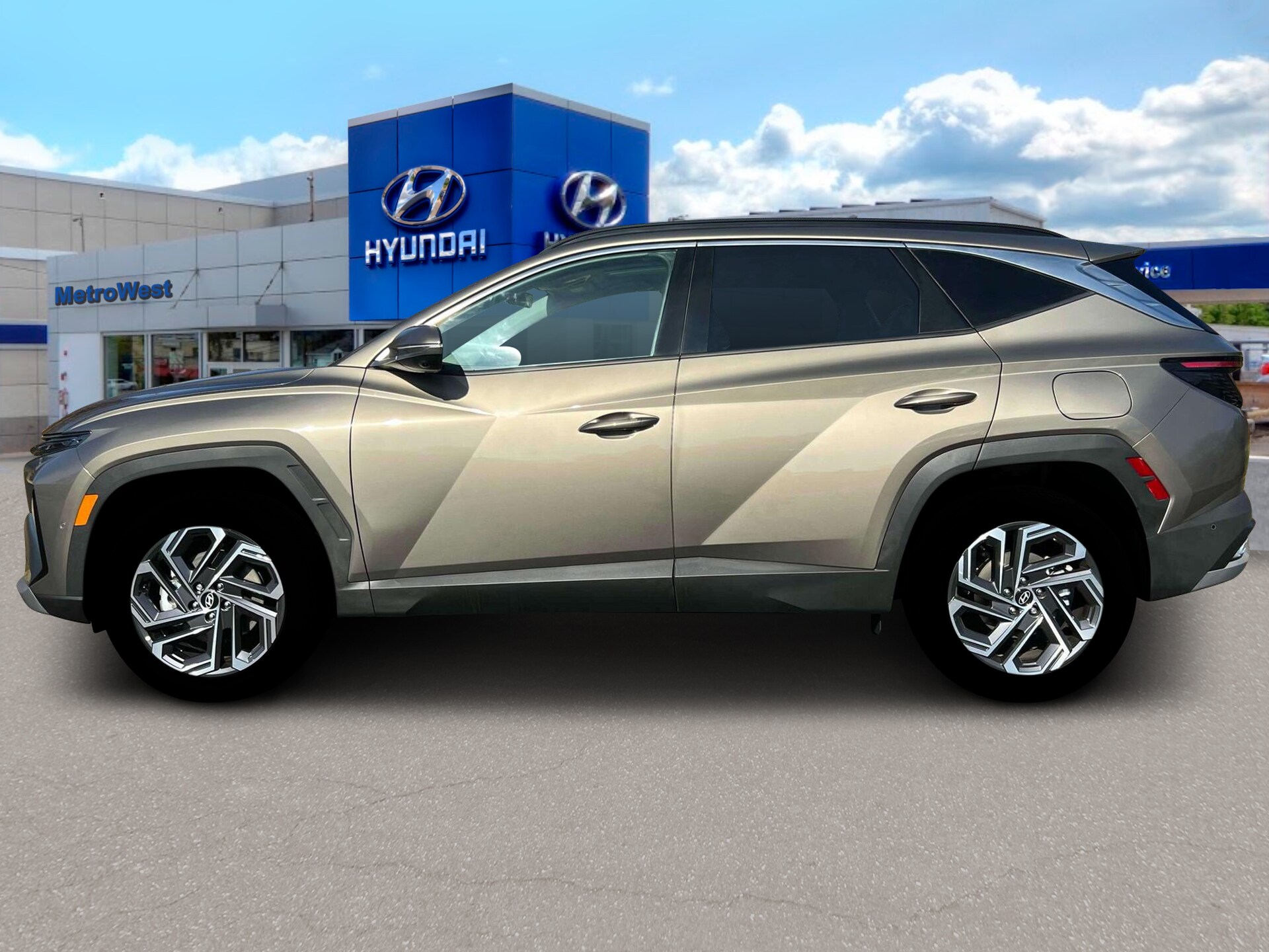 2025 Hyundai Tucson Hybrid Limited photo 3