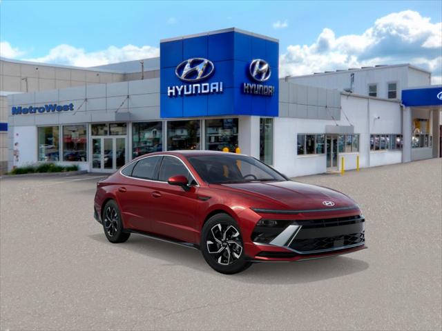 2025 Hyundai Sonata SEL photo 2