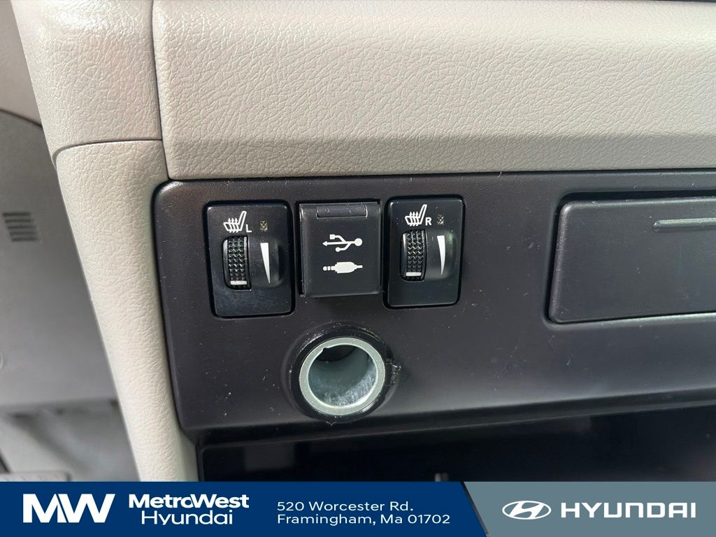 2019 Toyota Sienna XLE - Photo 20