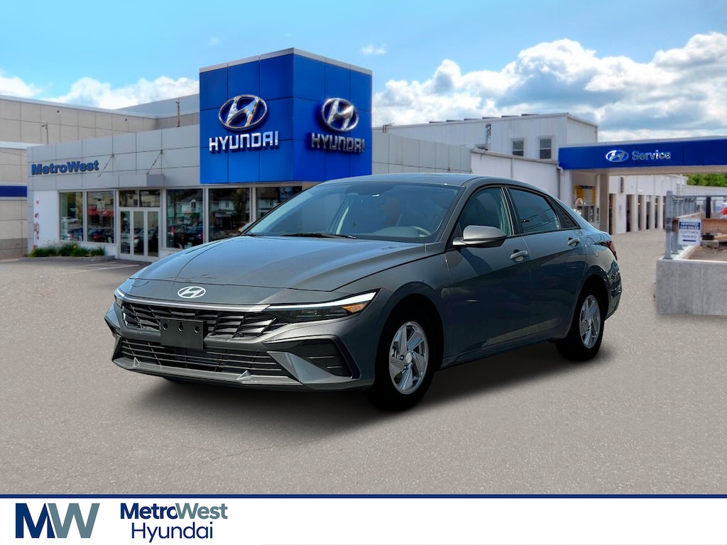 New 2025 Hyundai Elantra SE Sedan