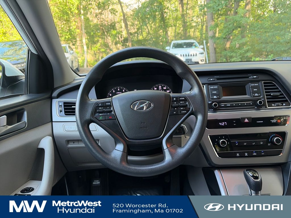 2017 Hyundai Sonata SE - Photo 13