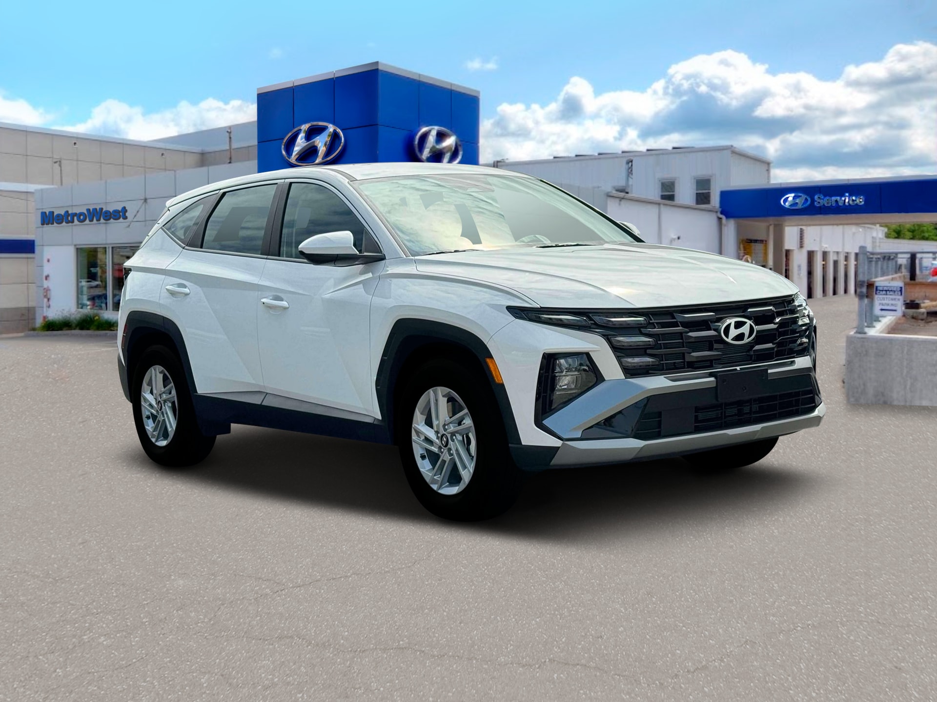 2025 Hyundai Tucson SE - Photo 11