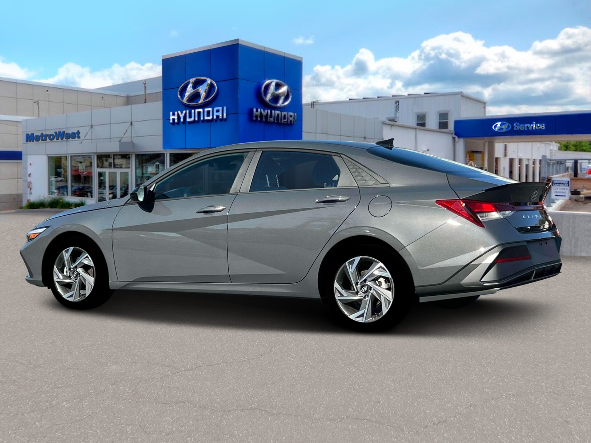 2025 Hyundai Elantra SEL Sport photo 4