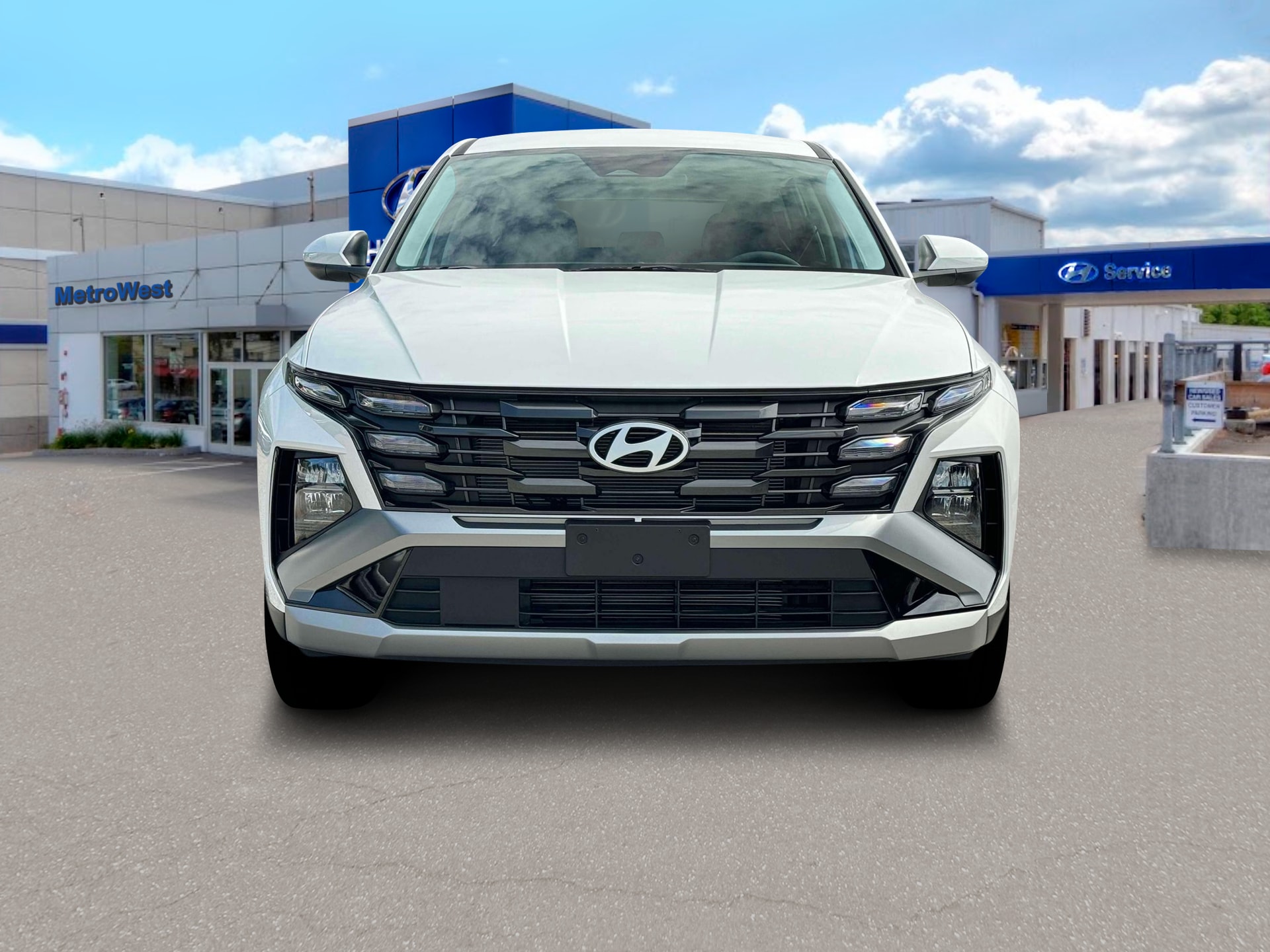 2025 Hyundai Tucson SE - Photo 12