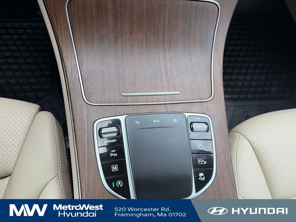 2021 Mercedes-Benz GLC GLC300 - Photo 19