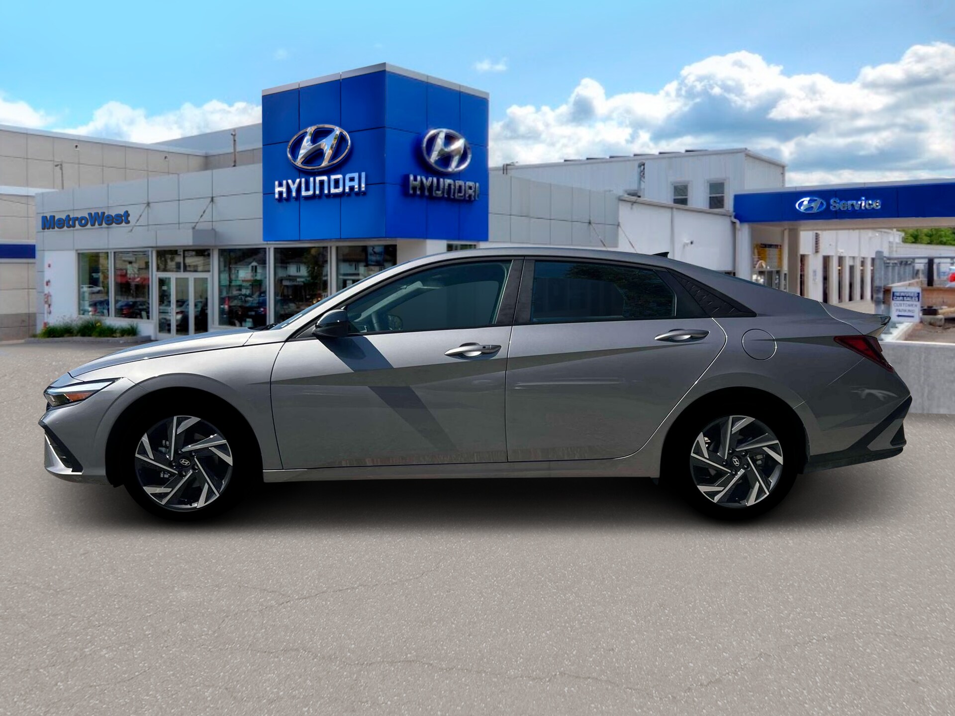 2025 Hyundai Elantra SEL Sport photo 3