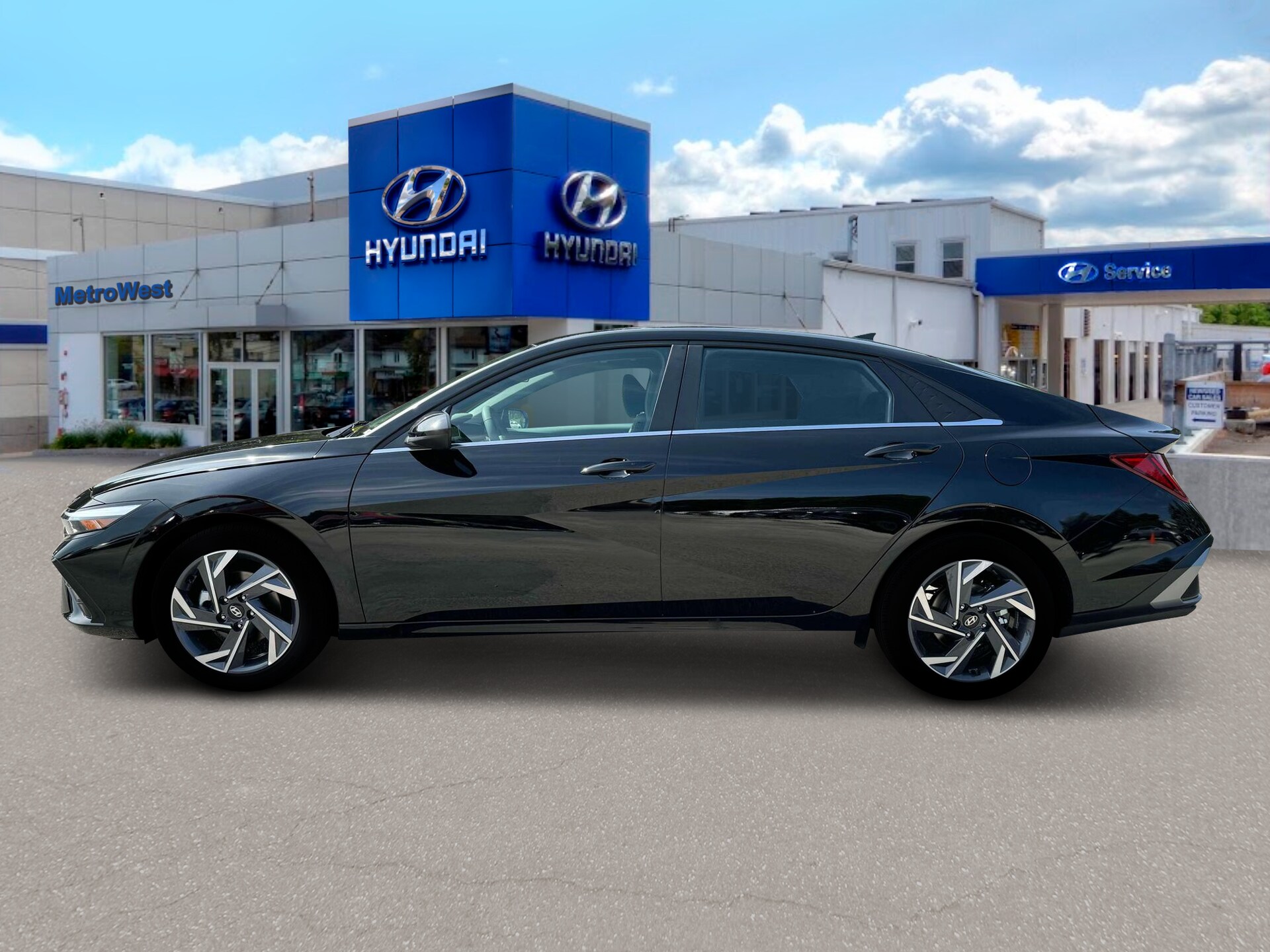 2025 Hyundai Elantra SEL Convenience photo 3