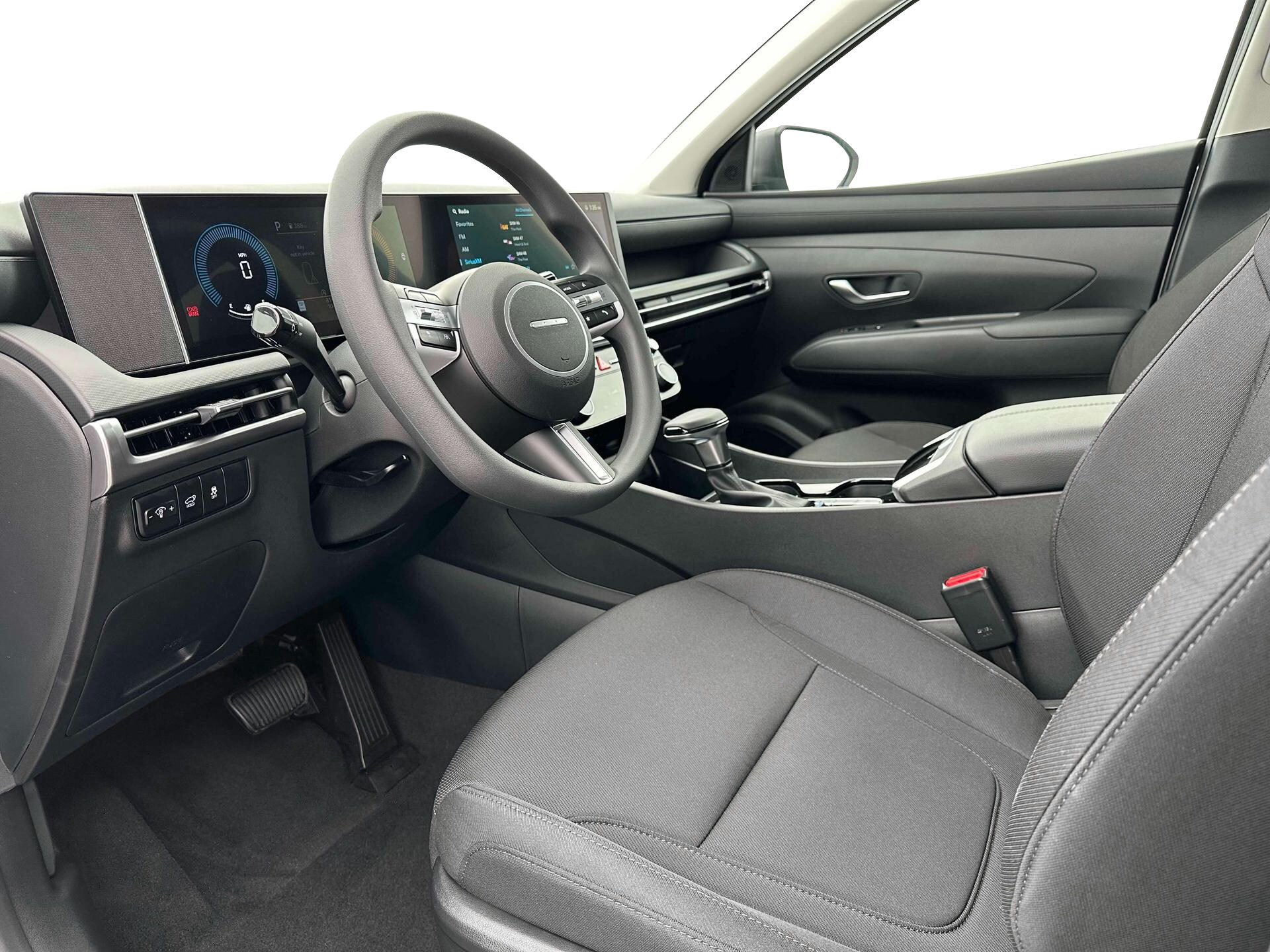 2025 Hyundai Tucson SEL - Photo 14