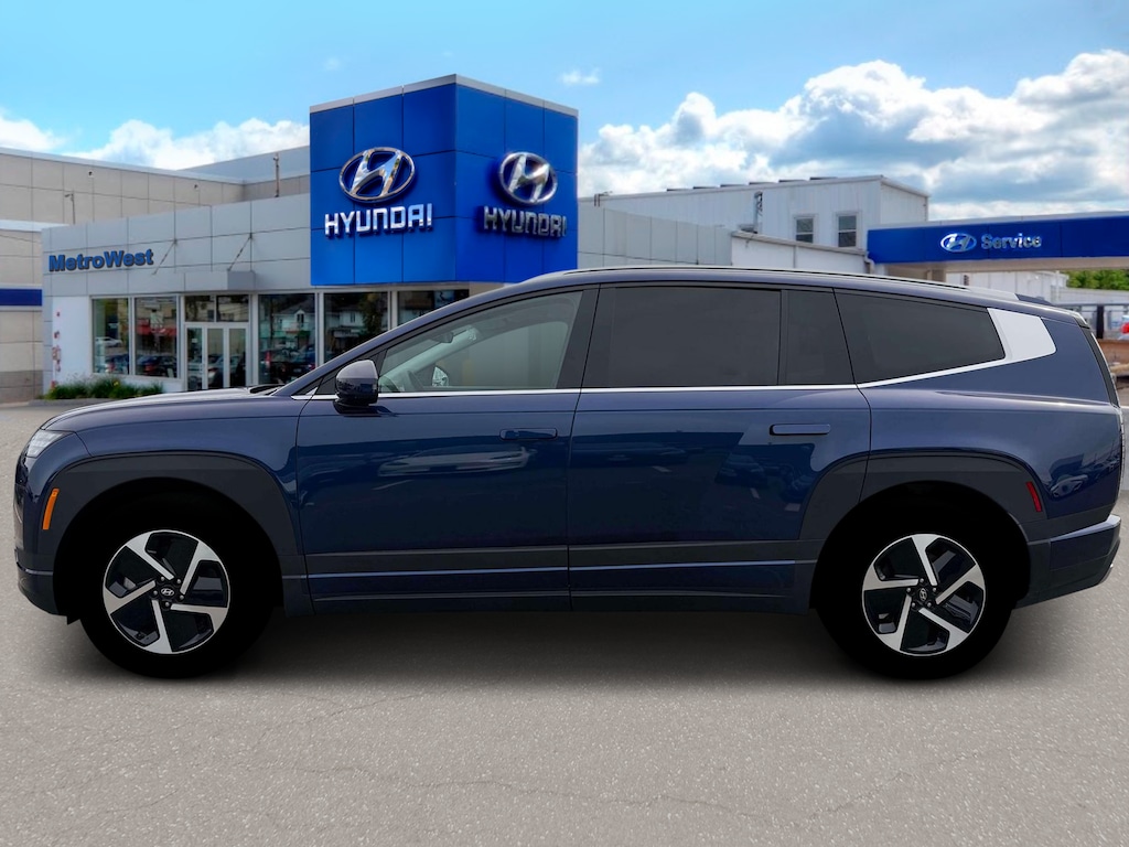 New 2026 Hyundai IONIQ 9 SE SUV