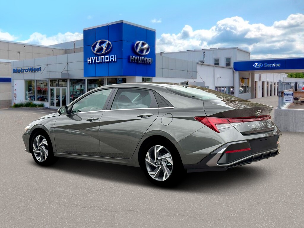 New 2026 Hyundai Elantra Limited Sedan