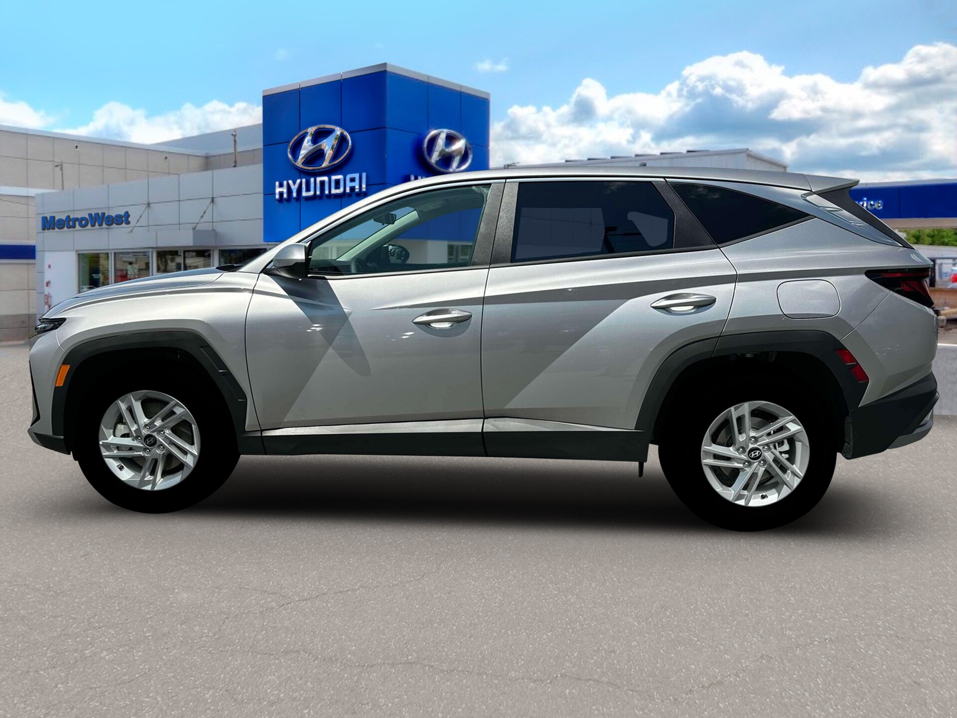 2026 Hyundai Tucson SE photo 3
