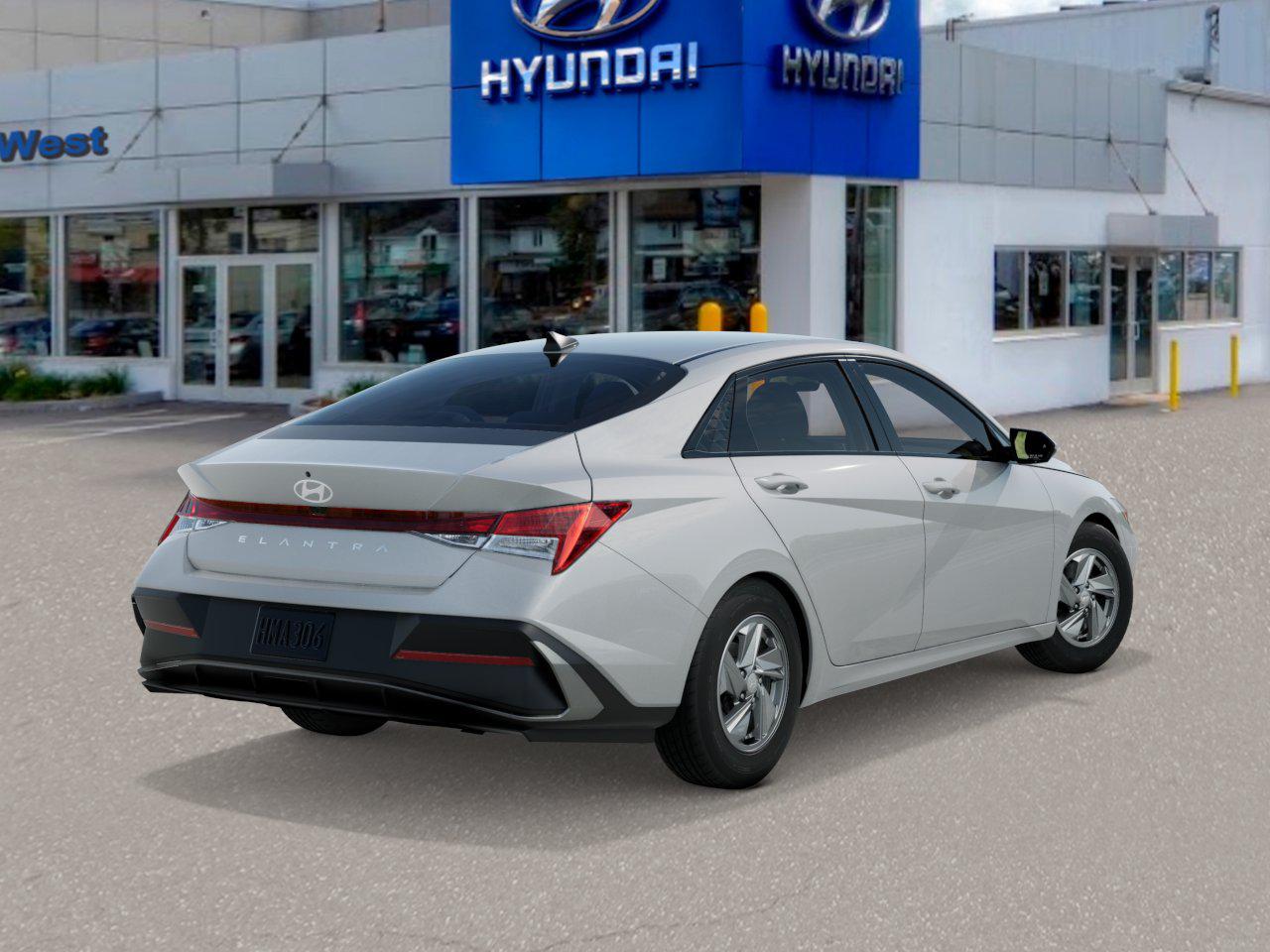 2025 Hyundai Elantra SE photo 4