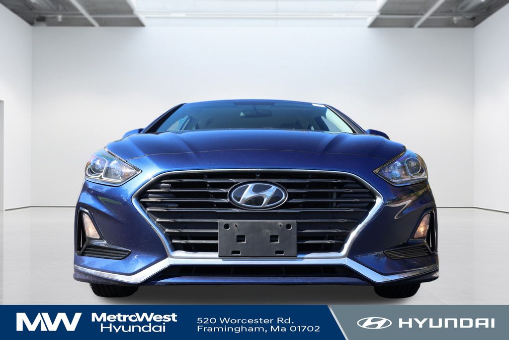 2019 Hyundai Sonata SE photo 2