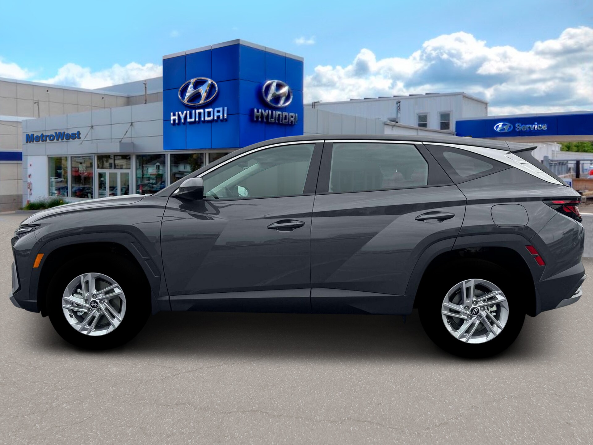 2026 Hyundai Tucson SE photo 3