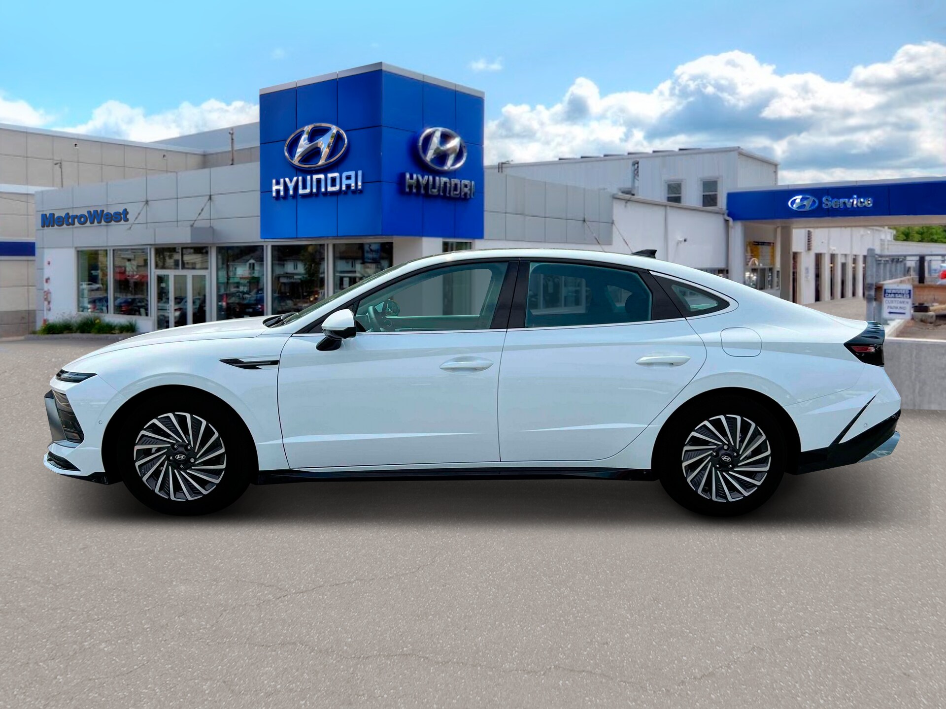 2025 Hyundai Sonata Hybrid Limited photo 3