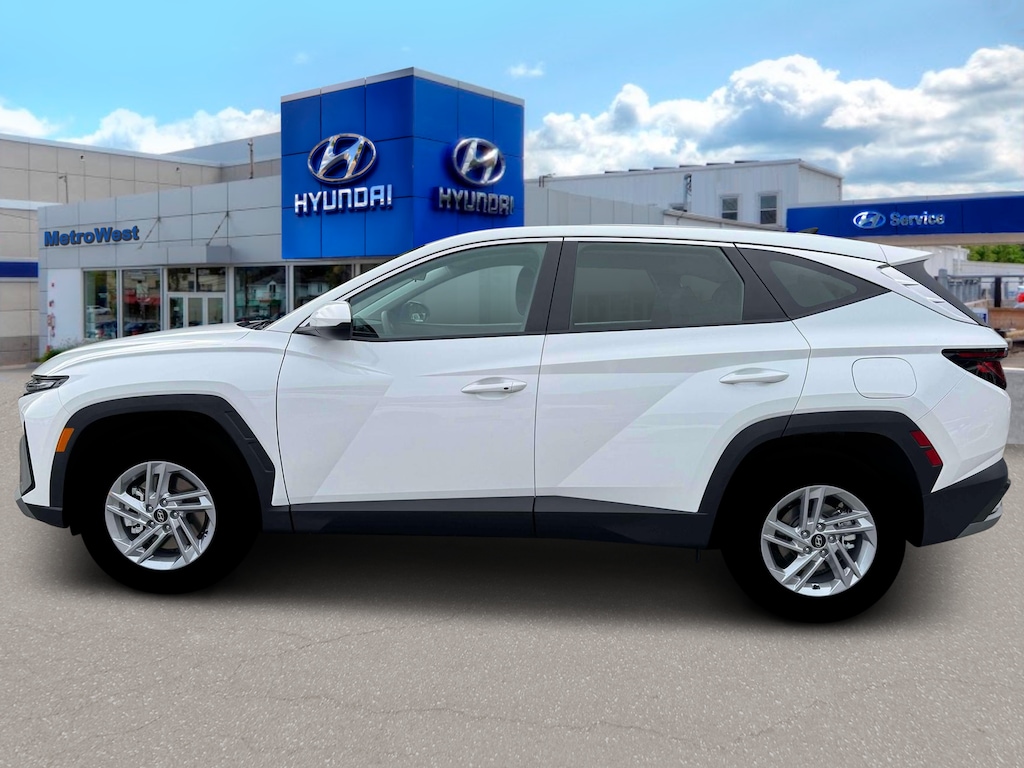 New 2026 Hyundai Tucson SE AWD SUV