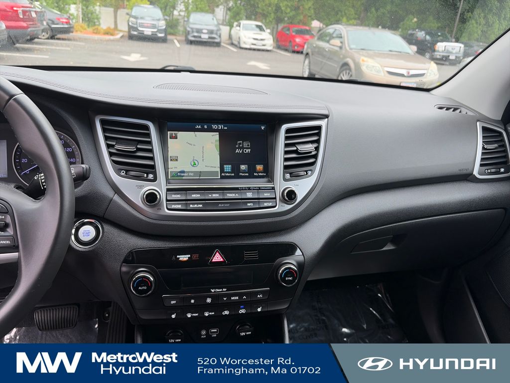 2017 Hyundai Tucson SE Plus - Photo 17