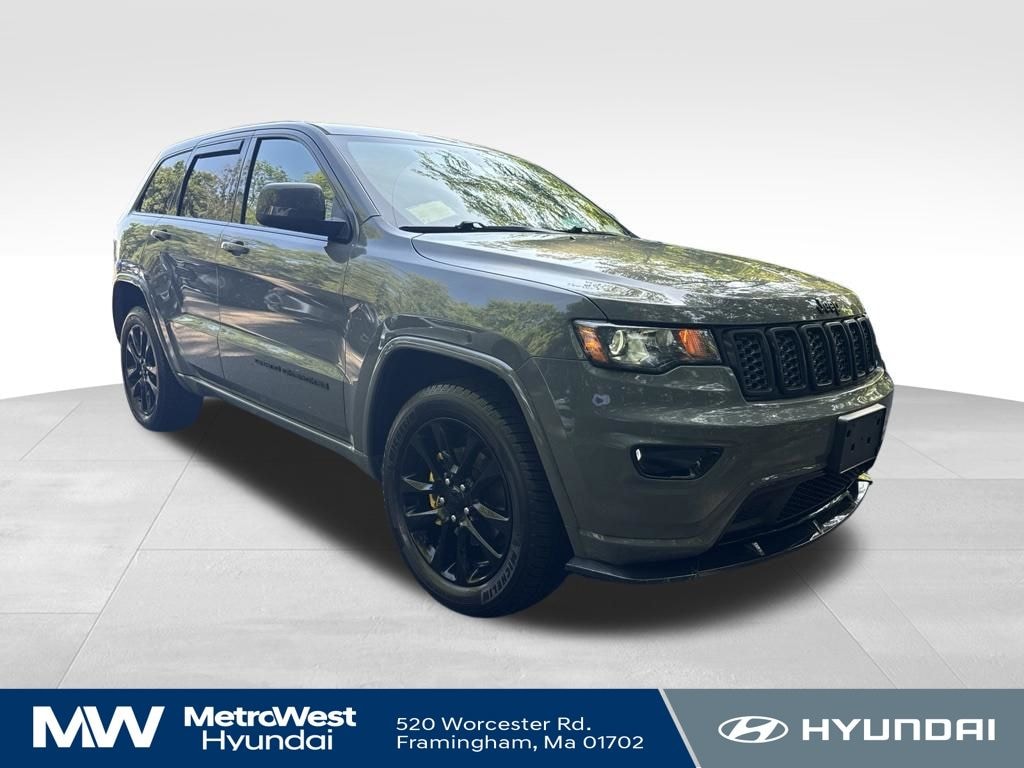 Used 2020 Jeep Grand Cherokee Laredo SUV