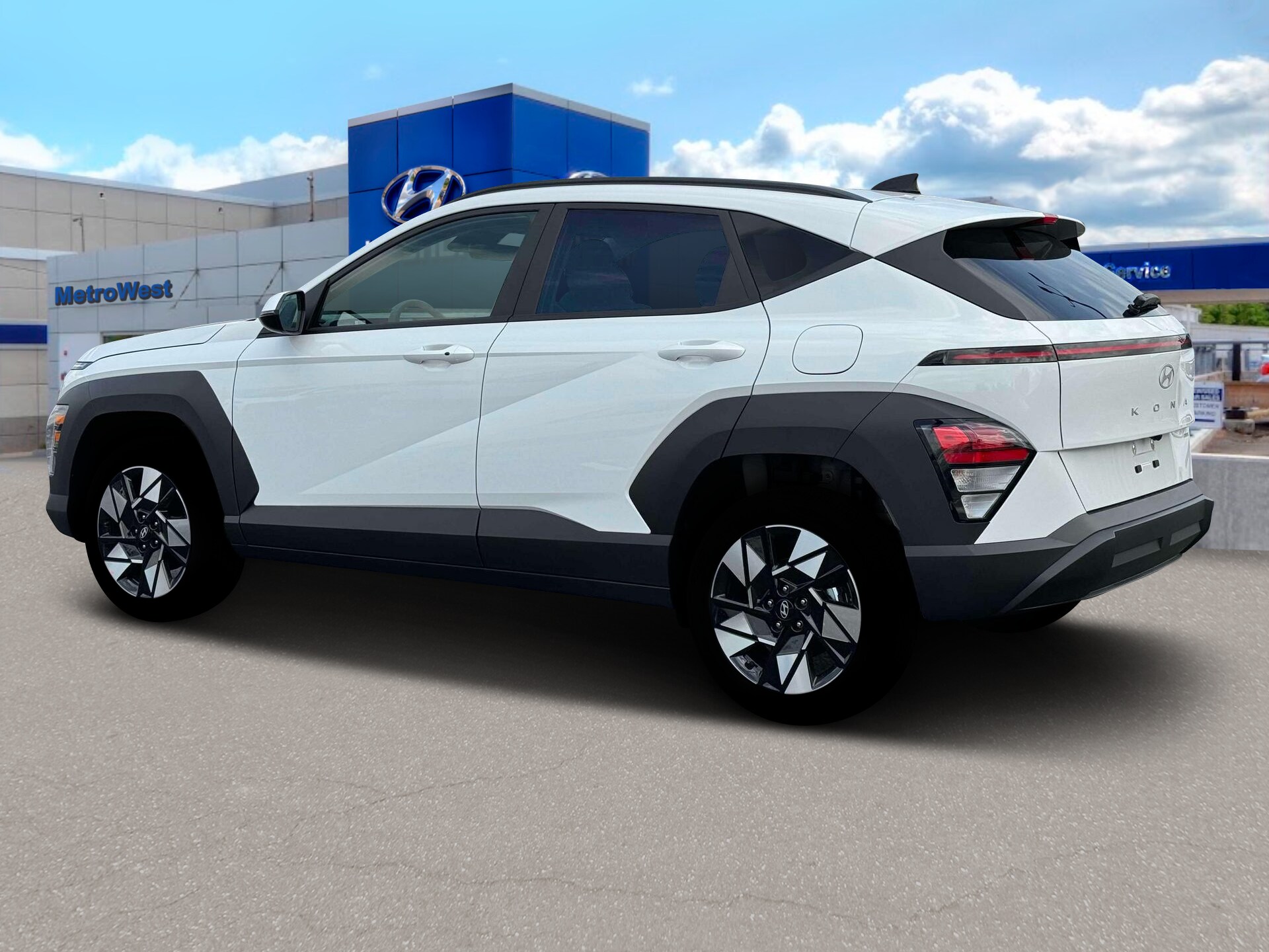 2025 Hyundai Kona SEL photo 4