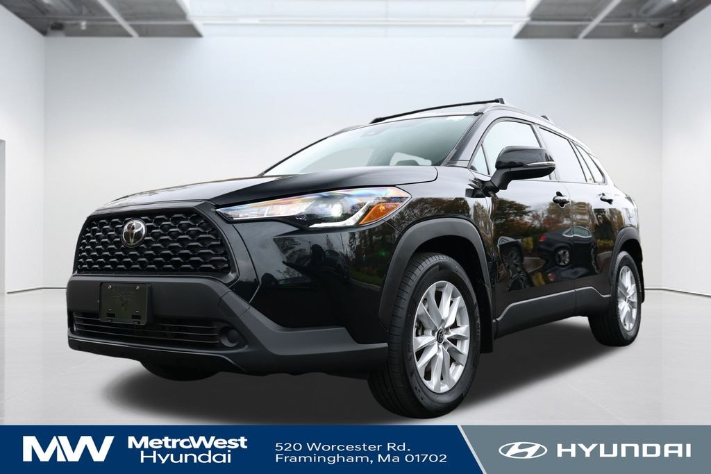 Used 2022 Toyota Corolla Cross LE SUV