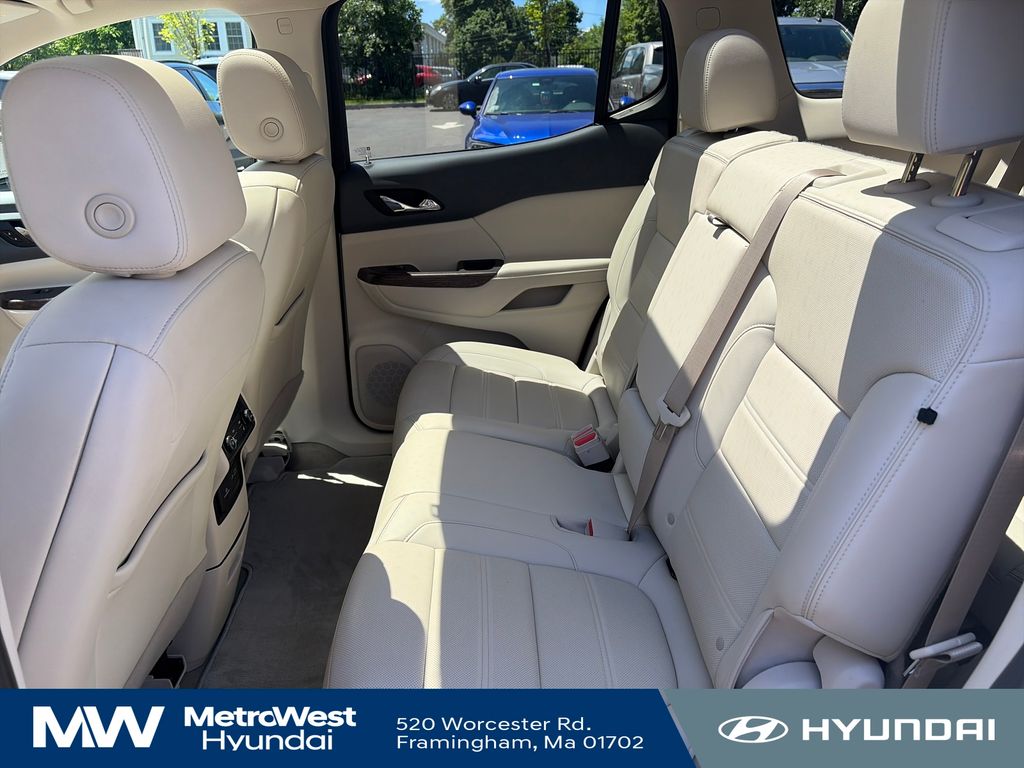2021 GMC Acadia Denali - Photo 25