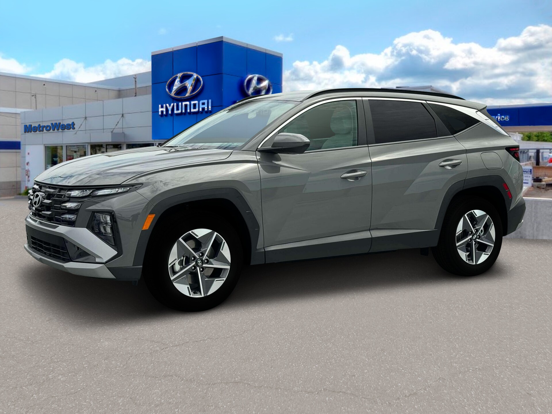 2025 Hyundai Tucson SEL photo 2