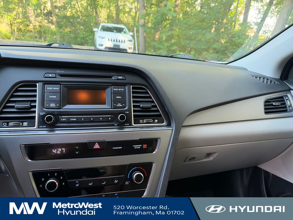 2017 Hyundai Sonata SE - Photo 17