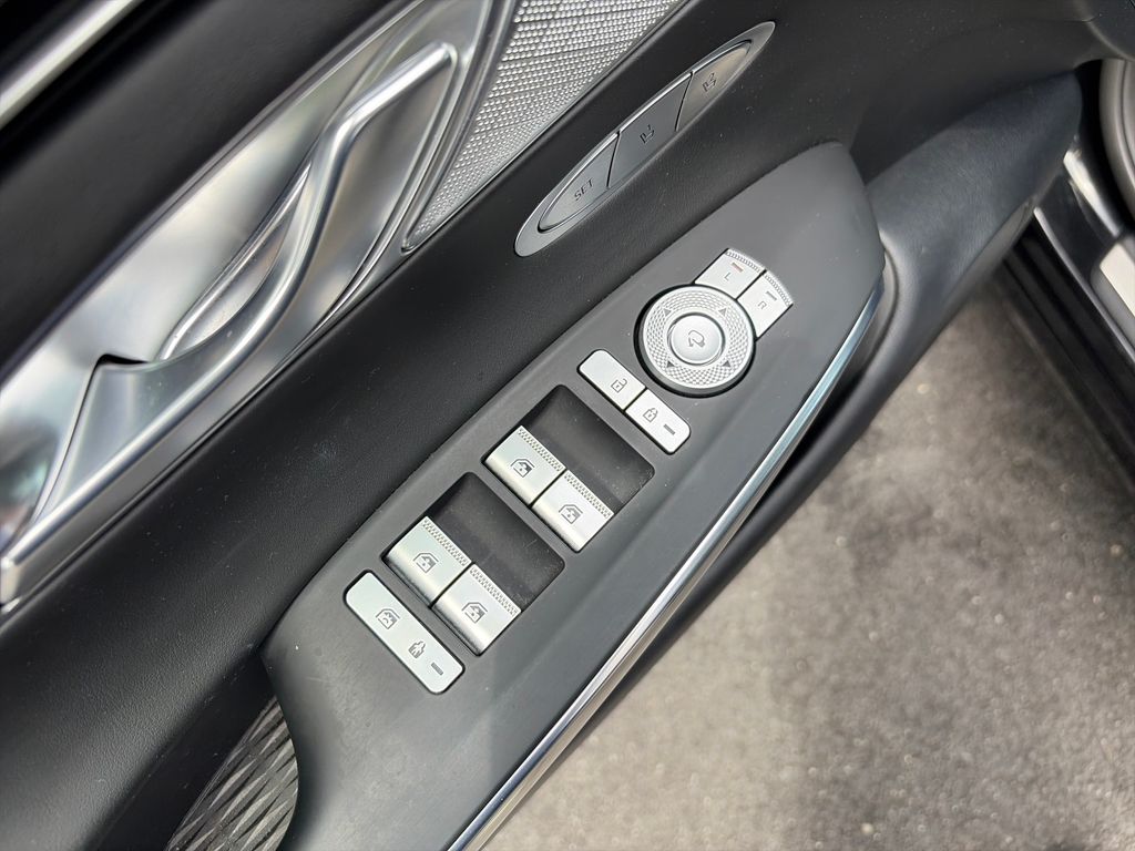 2023 GENESIS GV70 Standard - Photo 11