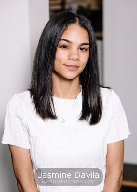 Staff member Jasmine Davila from ID_7ed6de