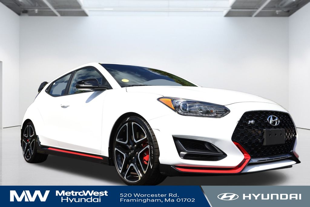 2022 Hyundai Veloster N photo 3