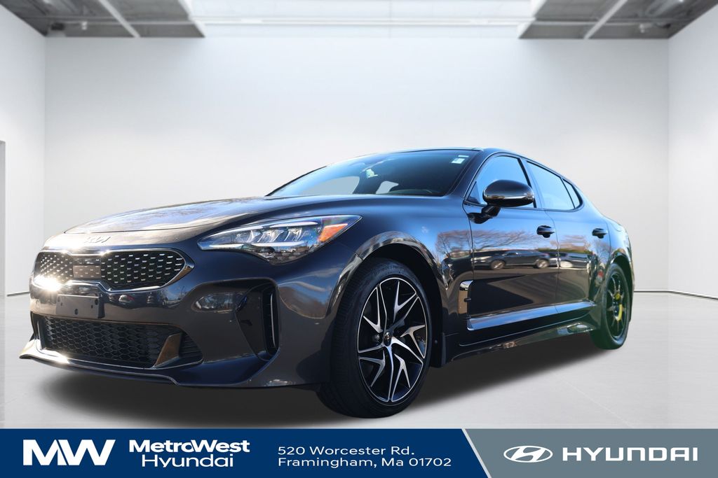 2023 Kia Stinger GT-Line's photo