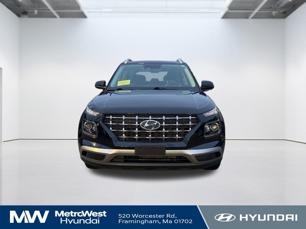 Used 2023 Hyundai Venue SEL SUV