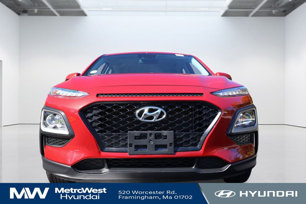 2020 Hyundai Kona SE photo 2