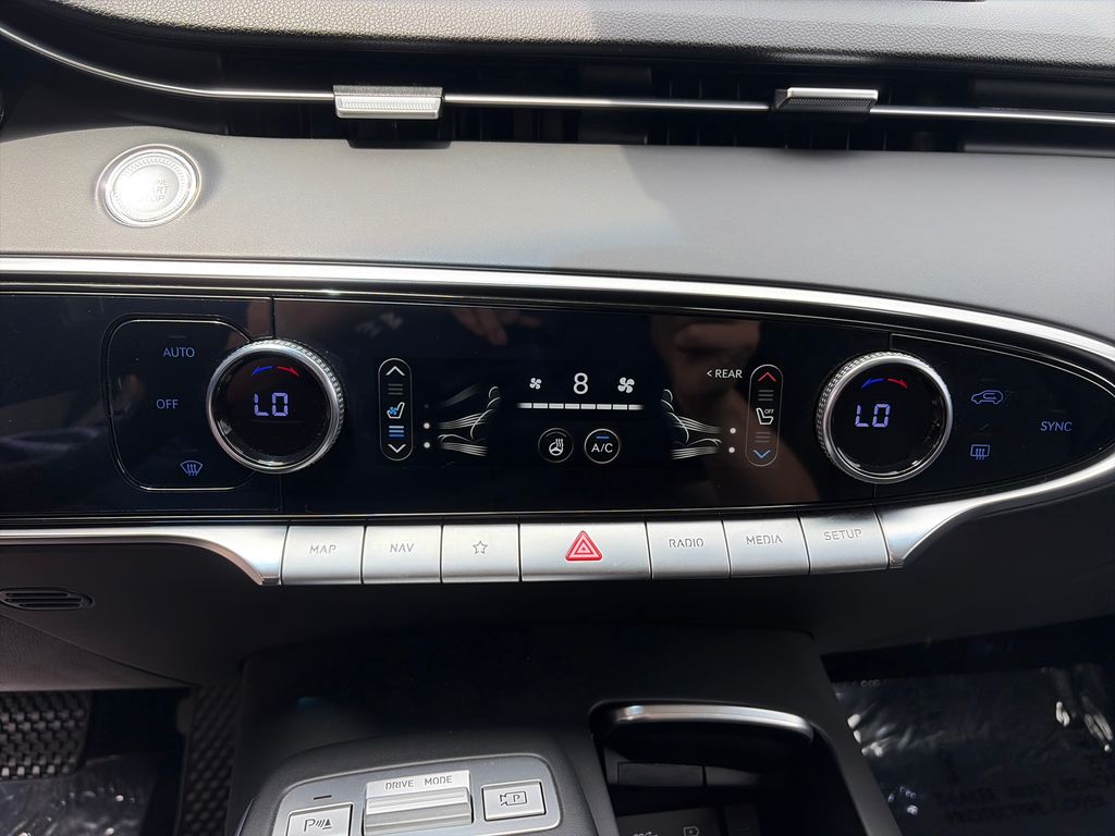 2023 GENESIS GV70 Standard - Photo 18
