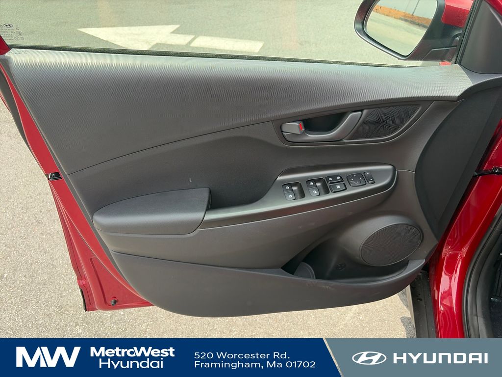 2023 Hyundai Kona SEL - Photo 10