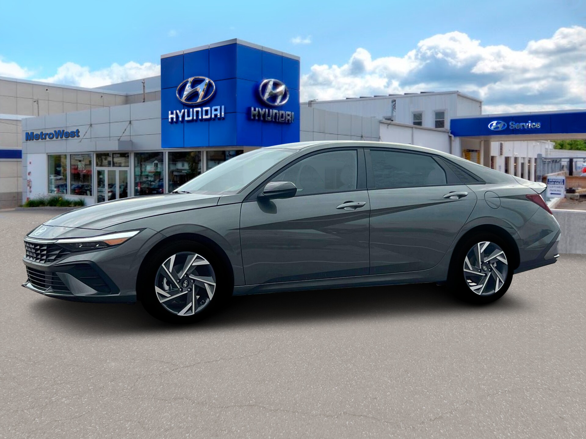2025 Hyundai Elantra SEL Sport photo 2