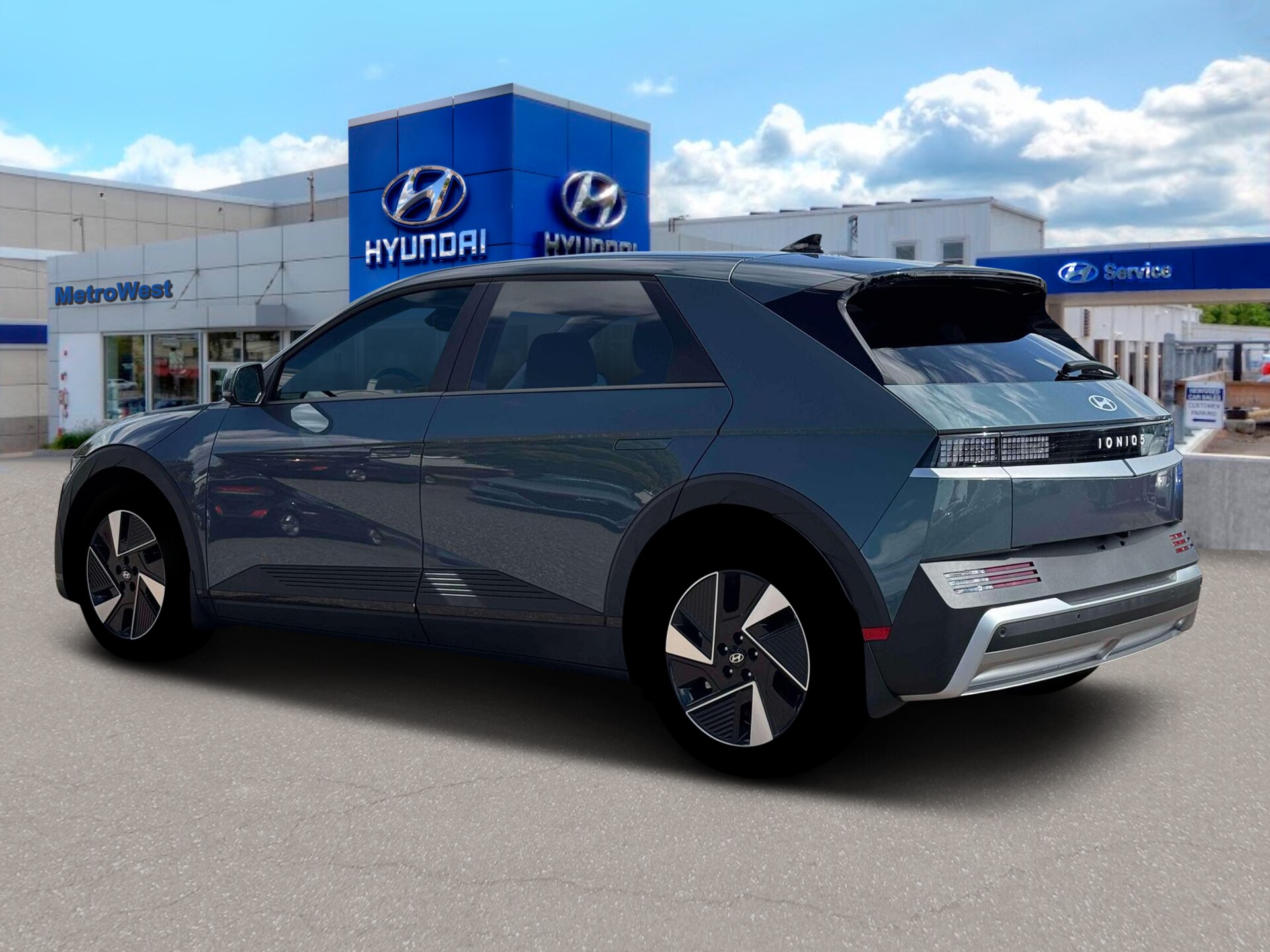 2026 Hyundai Ioniq 5 SEL photo 3