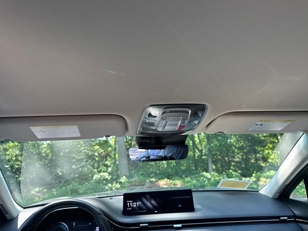 2025 GENESIS GV70 Standard - Photo 17