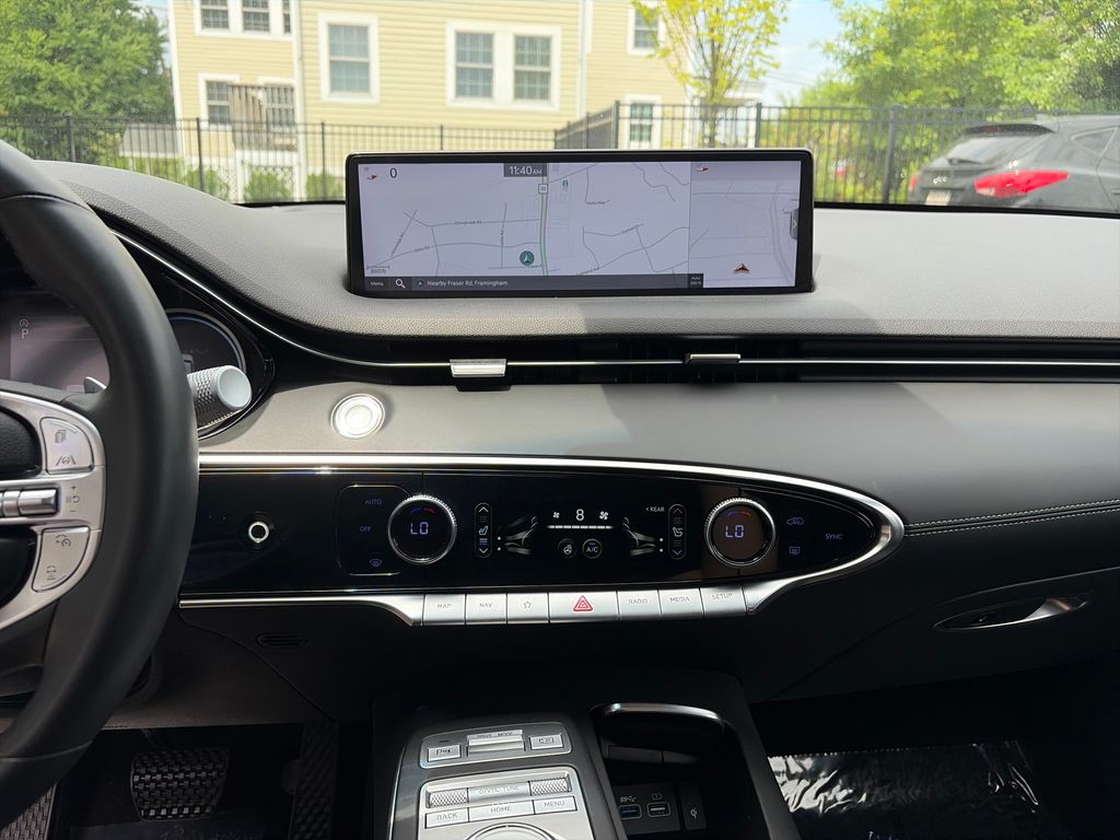 2023 GENESIS GV70 Standard - Photo 17