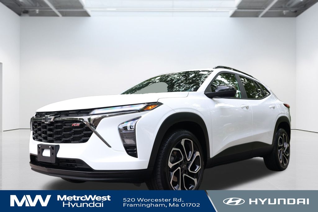 2024 Chevrolet Trax RS's photo