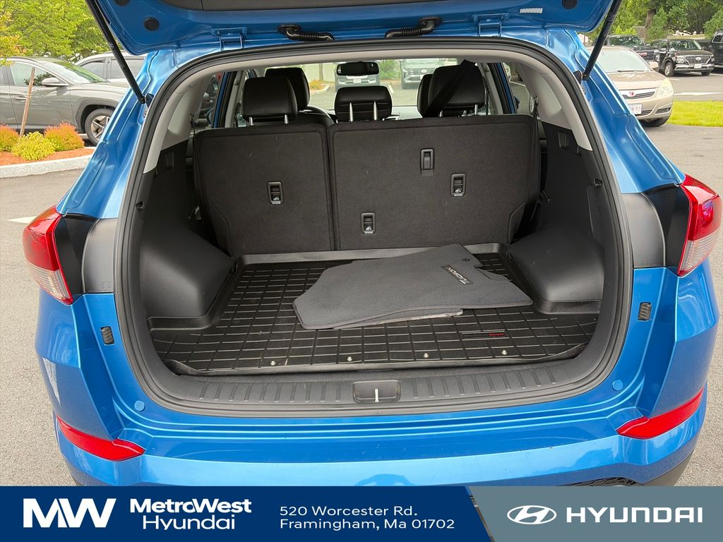 2017 Hyundai Tucson SE Plus - Photo 22