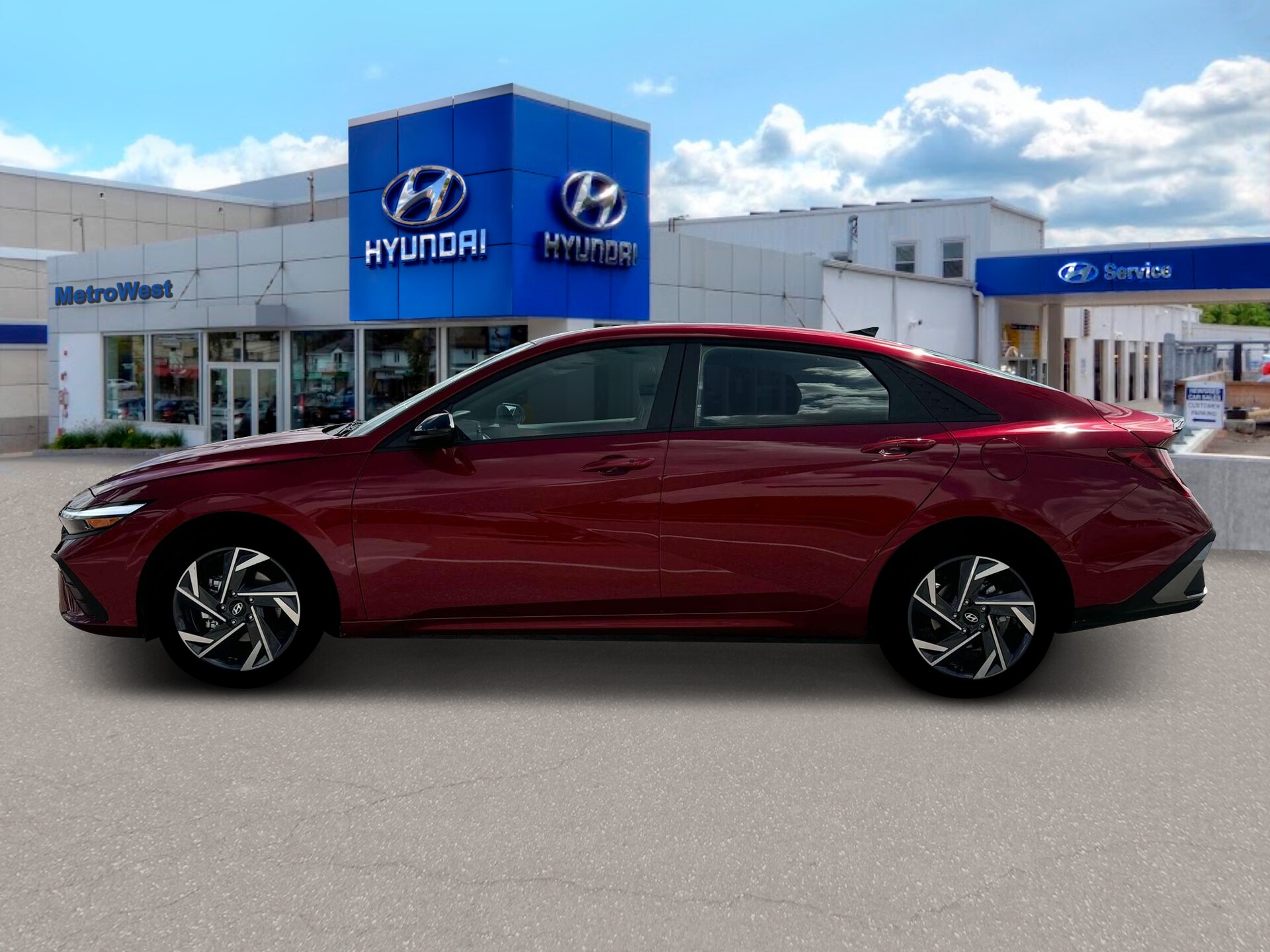 2025 Hyundai Elantra SEL Sport photo 2