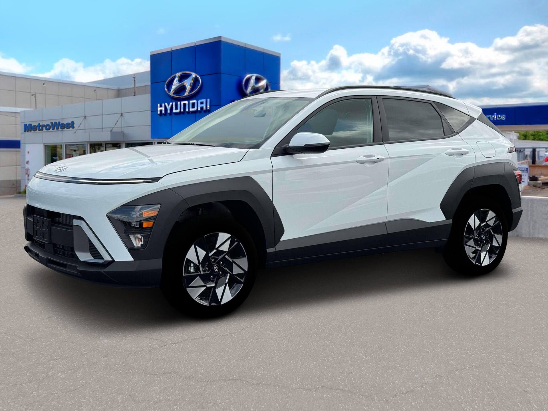 2025 Hyundai Kona SEL photo 2