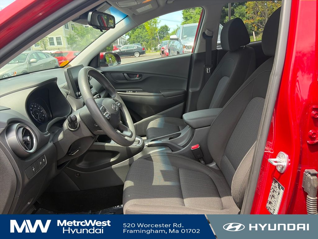 2023 Hyundai Kona SEL - Photo 9