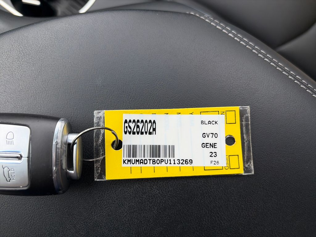 2023 GENESIS GV70 Standard - Photo 30
