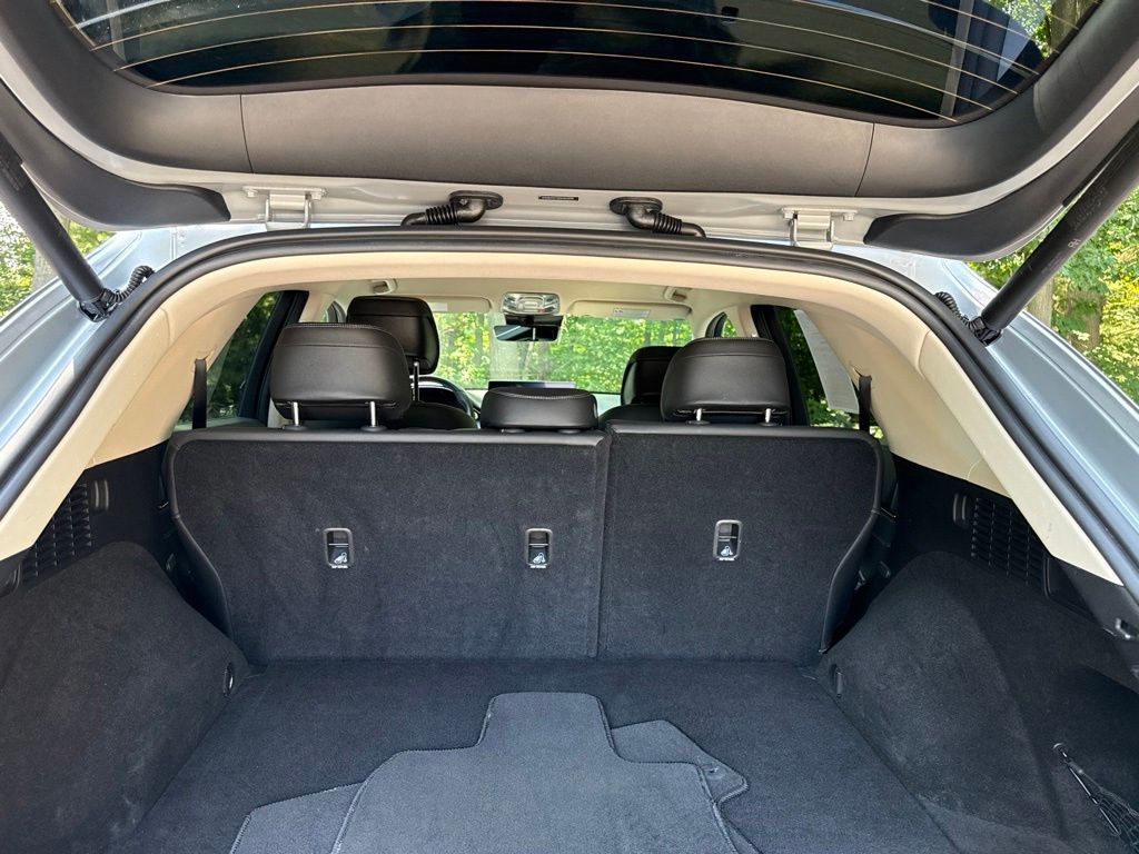 2025 GENESIS GV70 Standard - Photo 11