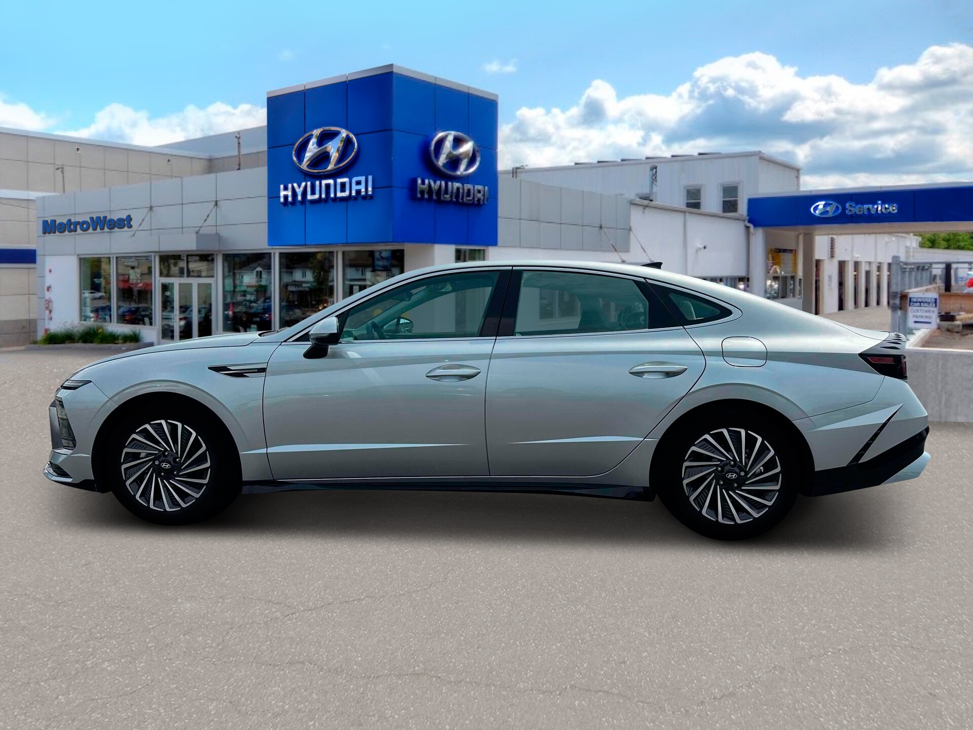 2025 Hyundai Sonata Hybrid SEL photo 3