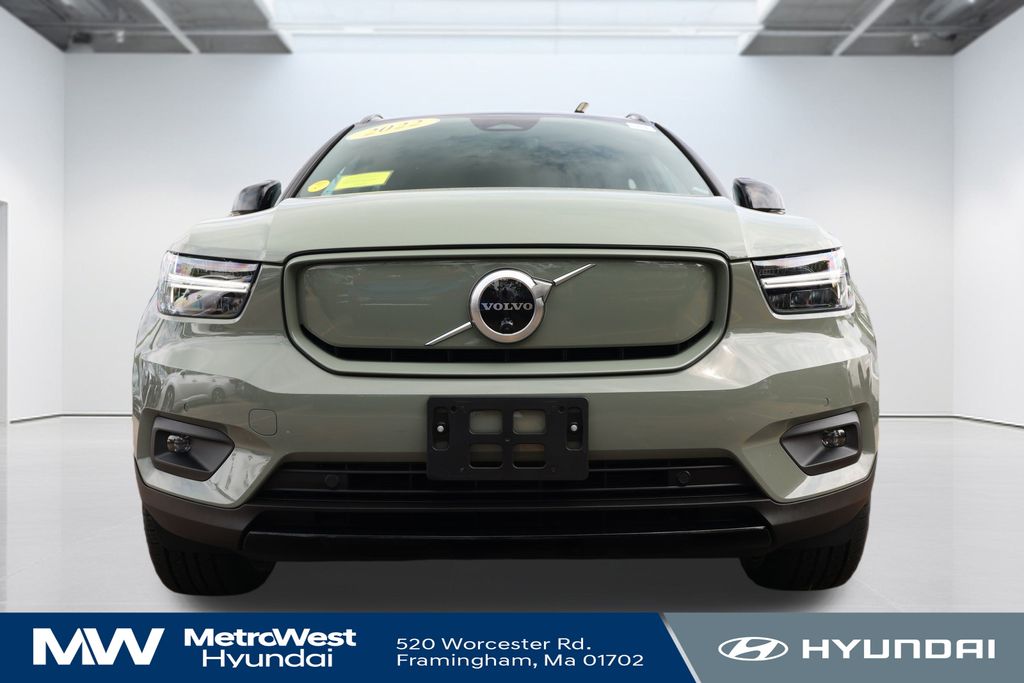 Used 2022 Volvo XC40 Plus with VIN YV4ED3UR6N2736180 for sale in Framingham, MA
