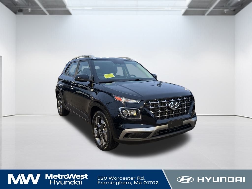 Used 2023 Hyundai Venue SEL SUV